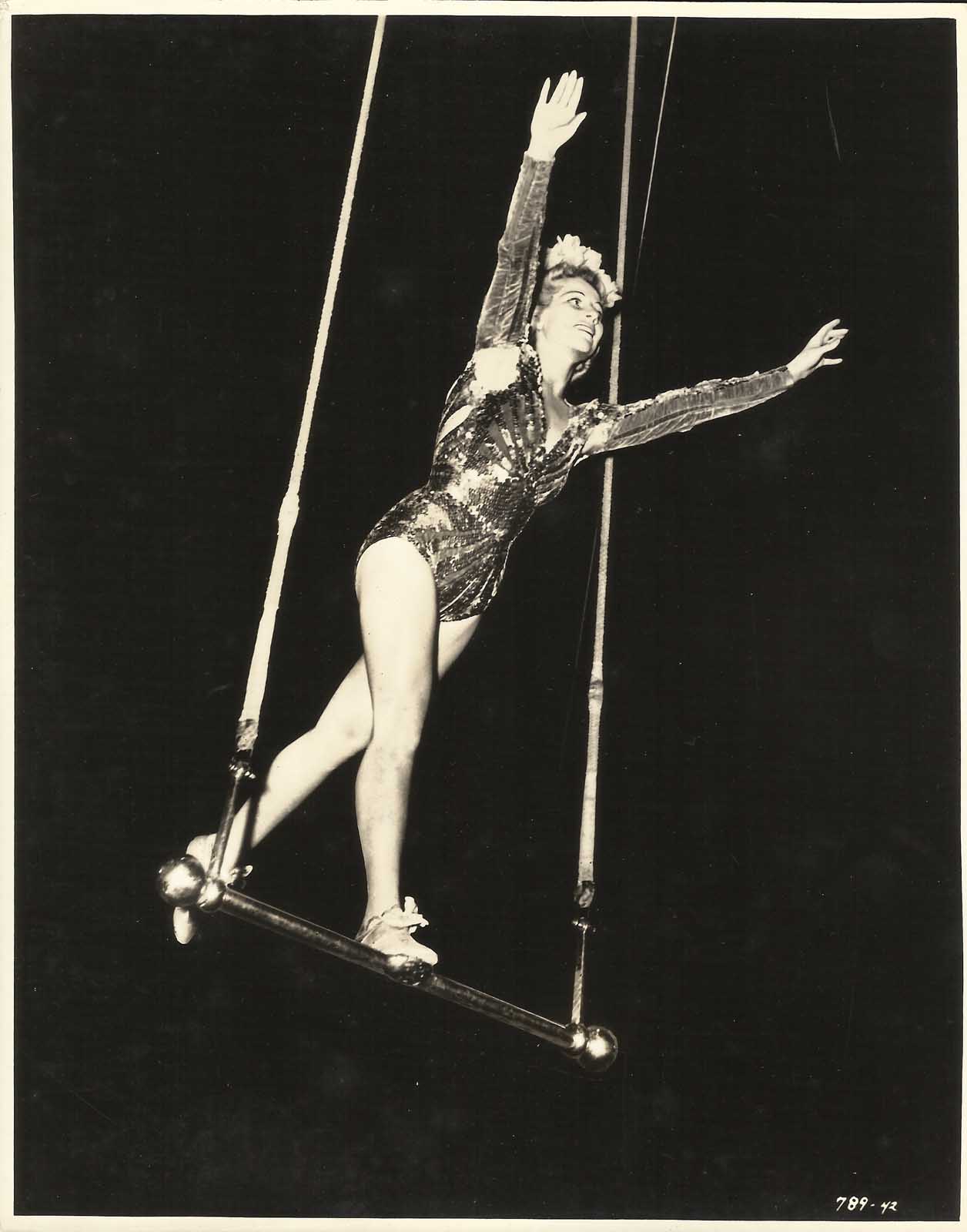 Acrobat Woman In The Ringling Bros And Barnum Bailey Circus D Weight Photo 1940 Ebay